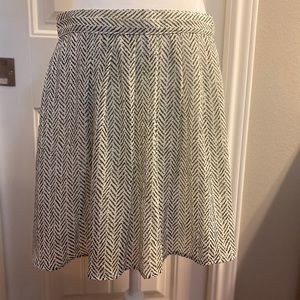NWOT • Old Navy Pleated Skirt
